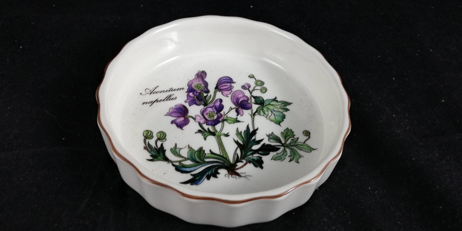 Tarteform klein Botanica  Villeroy & Boch - verschiedene Blumen d: 11,5 cm